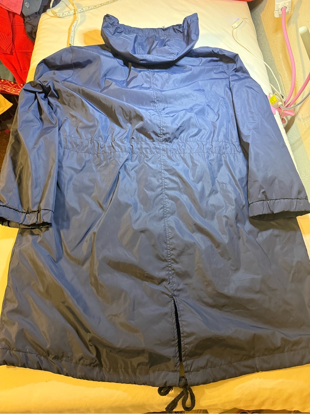 Women’s Navy Hooded Raincoat Jacket - Picture 4 of 4